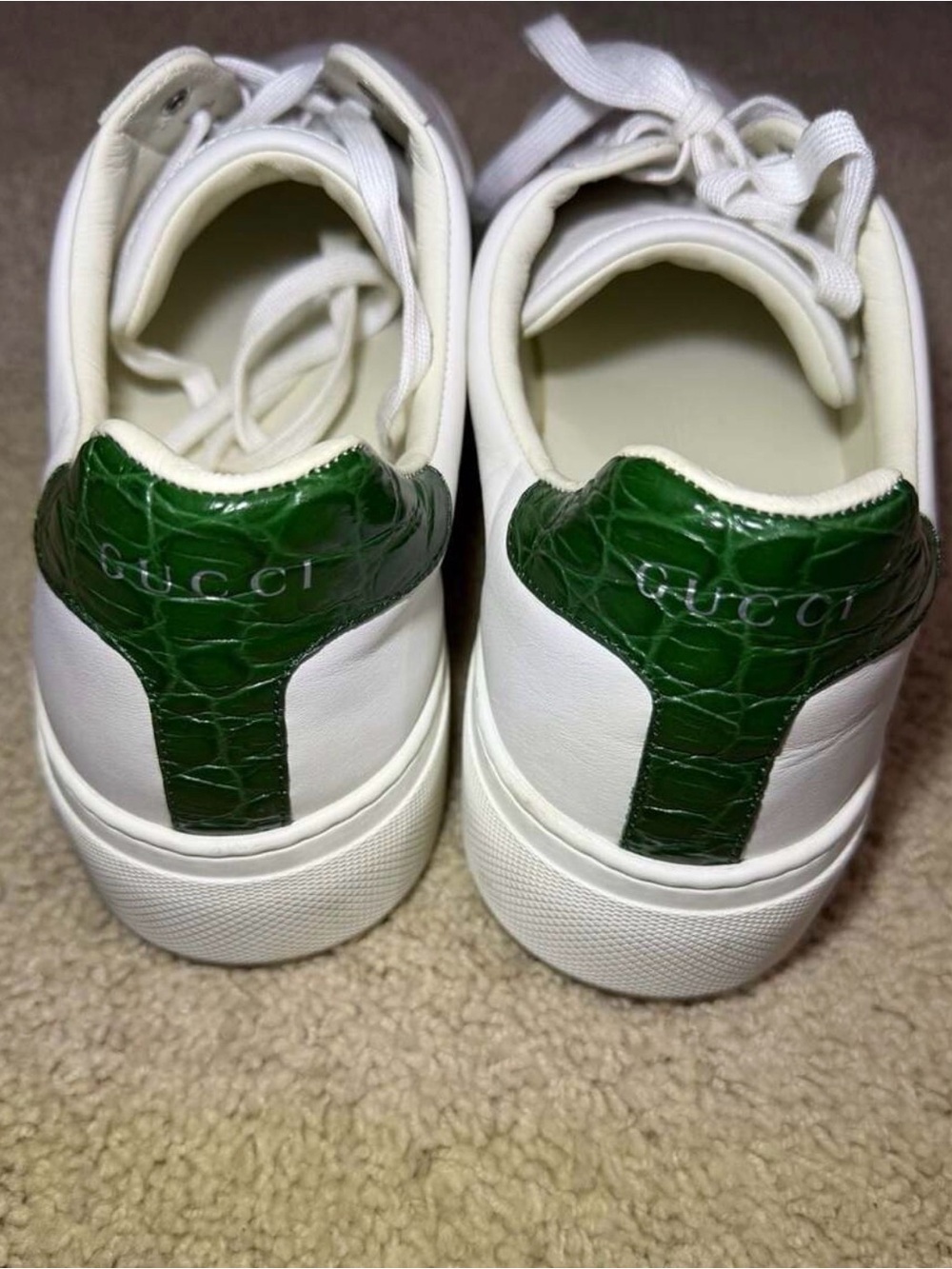 Gucci Classic White Leather Low-Top Sneakers - Picture 2 of 7